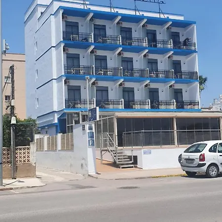 Aloha Hotel